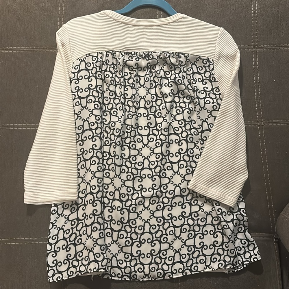 Loft 👚 Blouse!!! - Picture 2 of 4